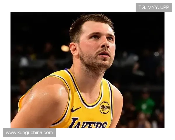 东契奇见追梦三不沾激动呐喊绝对不可能引发全场热议 东契奇见追梦三不沾激动呐喊绝对不可能引发全场热议